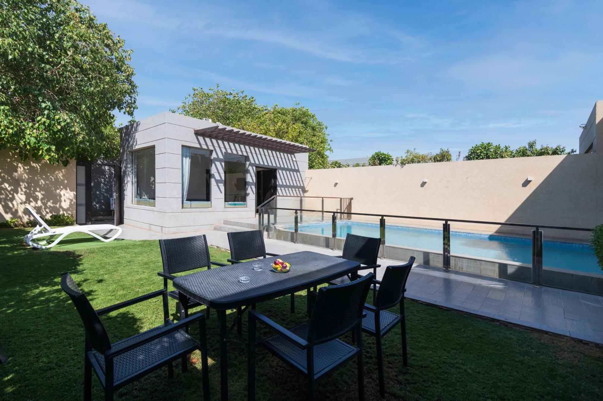 The Corner Hotel Resorts - Riyadh Bagian luar foto