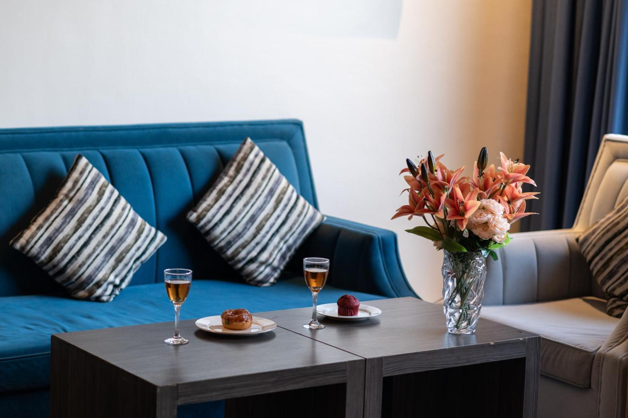 The Corner Hotel Resorts - Riyadh Bagian luar foto